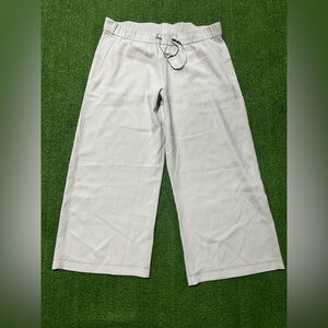 Lululemon On The Fly Wide Leg 7/8 Pant Women’s Size 12 White